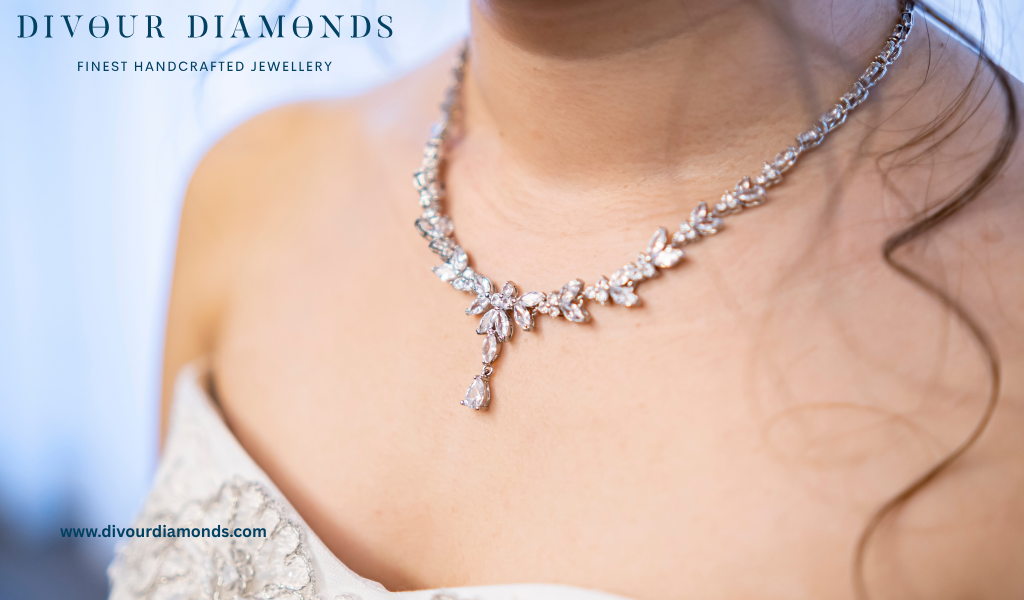 Designer Necklaces That Define Elegance: Trends to Watch This Season