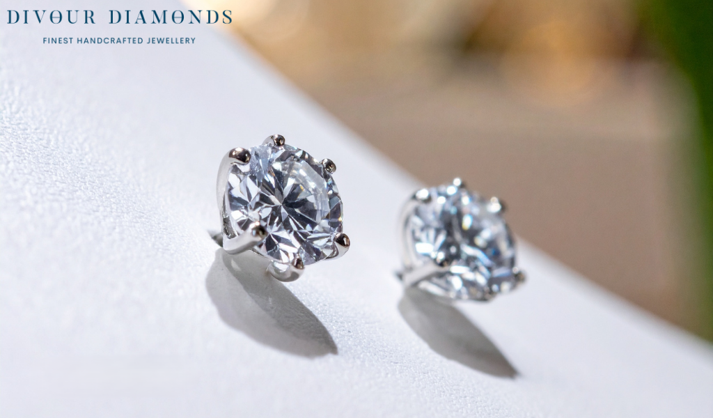Diamond Stud Earrings Guide: Styles, Sizes and Buying Tips