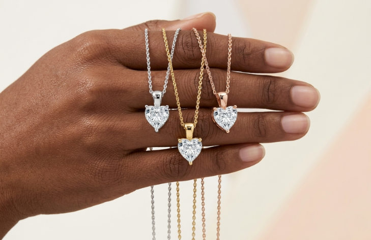 Halo diamond pendants