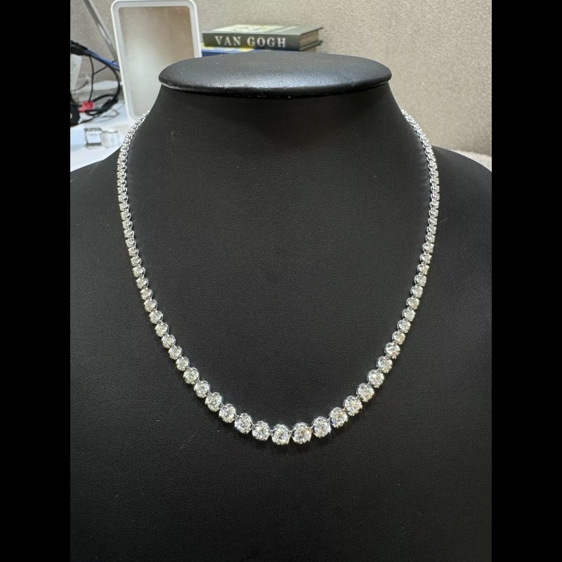 12.60 Ct Natural Diamond Graduated Tennis Necklace, 18k White Gold.